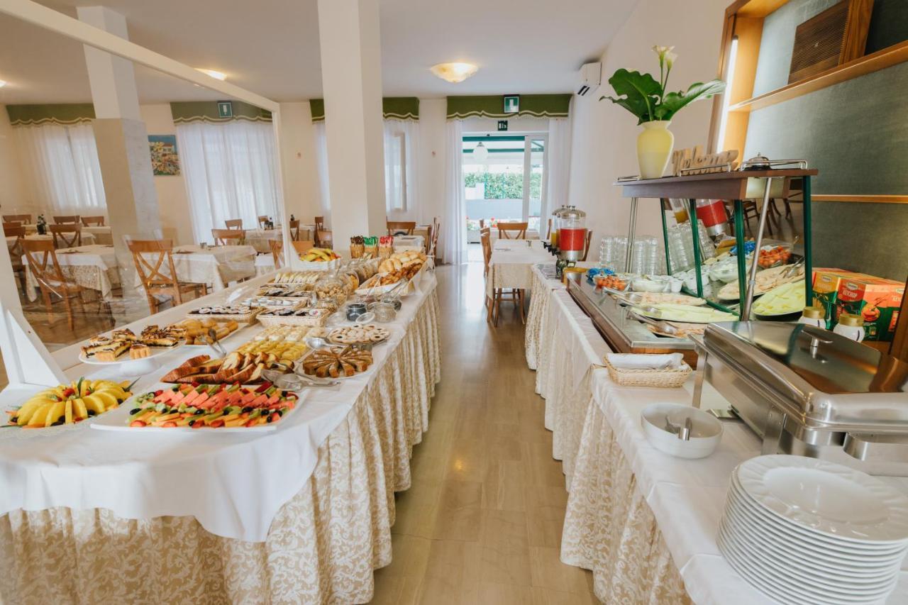 Hotel Gloria Линьяно-Саббьядоро Экстерьер фото