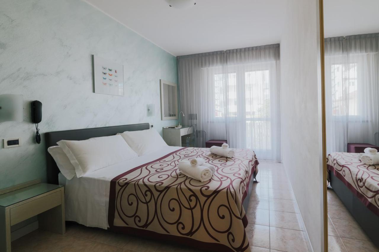 Hotel Gloria Линьяно-Саббьядоро Экстерьер фото